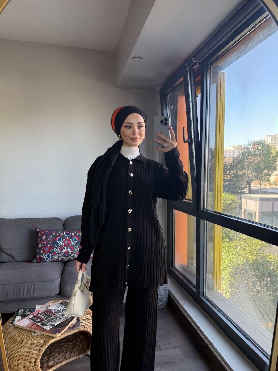 Full Düğmeli İkili Tesettür Şık Triko Takım - Siyah