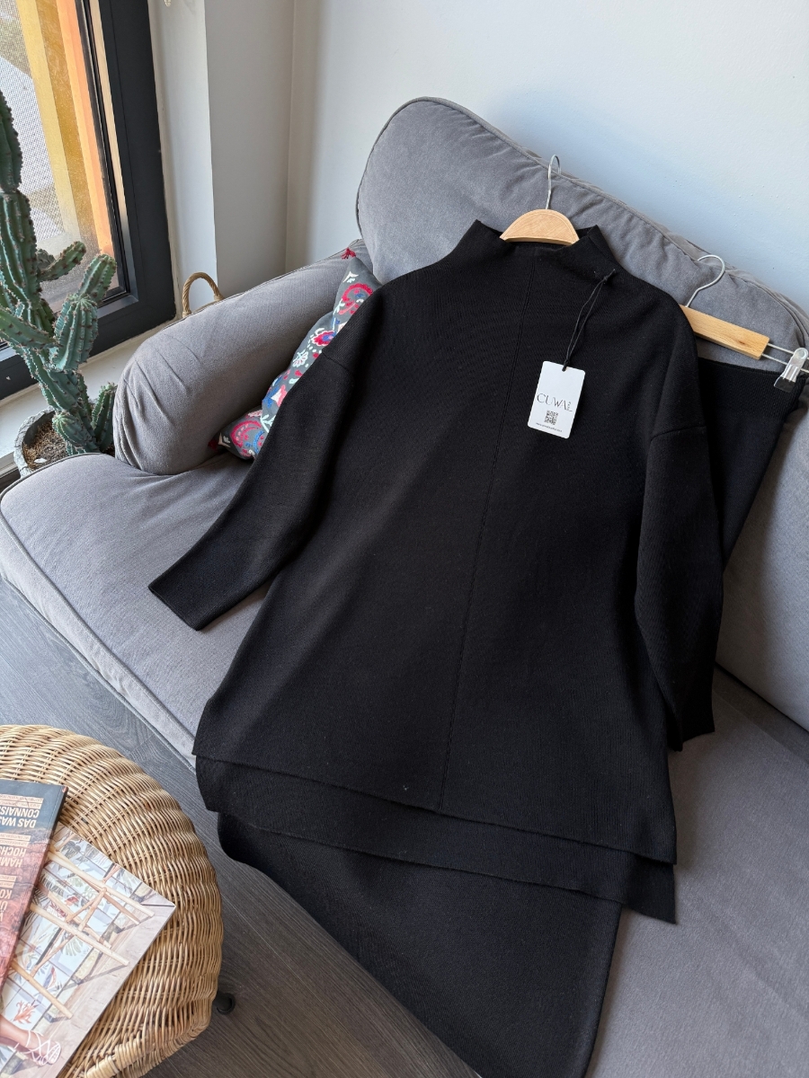 Şık Etekli Tesettür Takım - Siyah