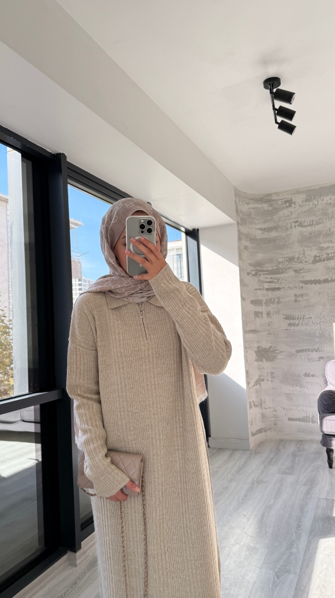 Fermuarlı Basic Triko Tesettür Elbise - Taş