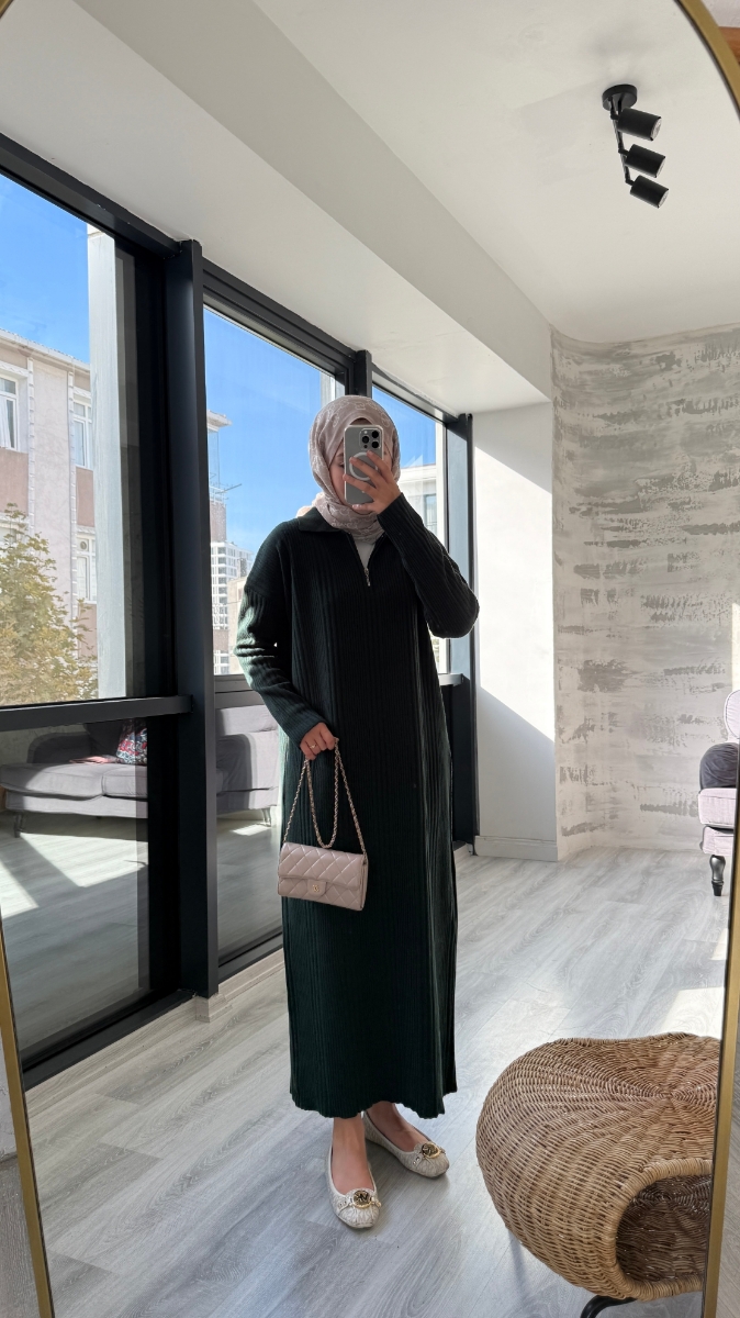 Fermuarlı Basic Triko Tesettür Elbise - Zümrüt